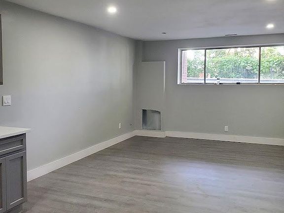 4th image of 175 Clare Ave #7