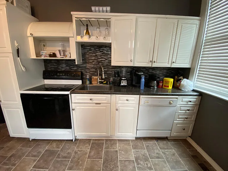 440 Ada St — Photo 7