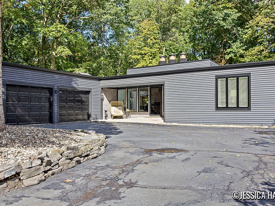 1st image of 4776 Pinnacle Ct SW
