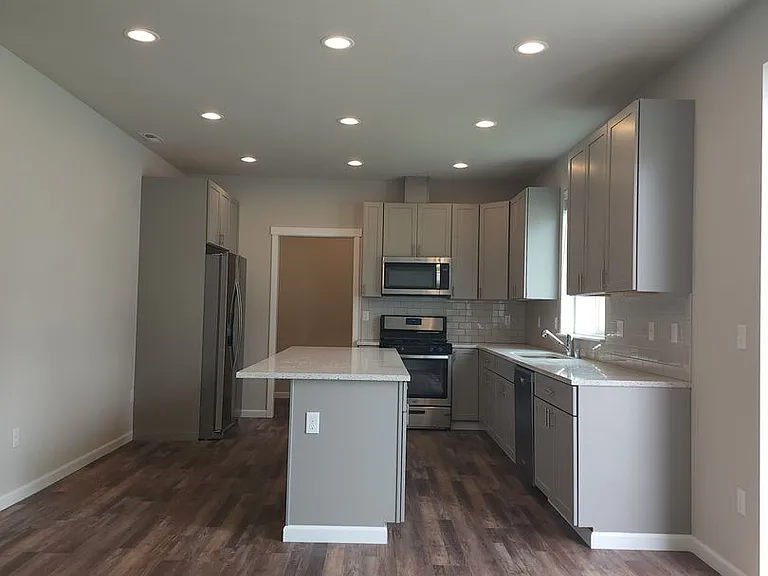 15717 View Dr SE — Photo 15