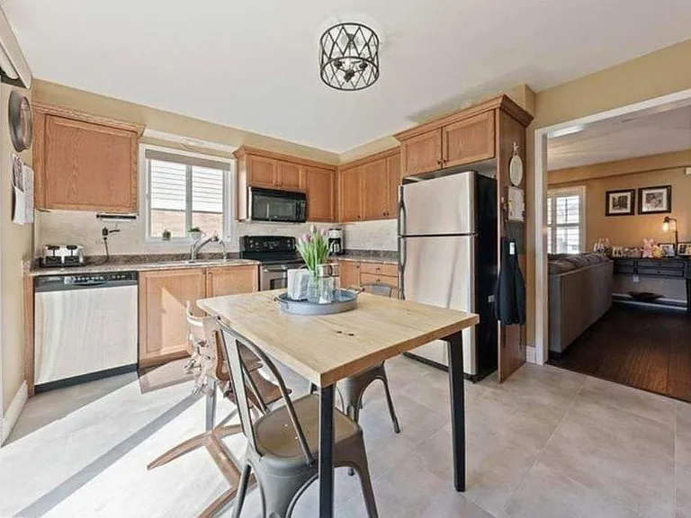 83 Osborn Ave — Photo 9