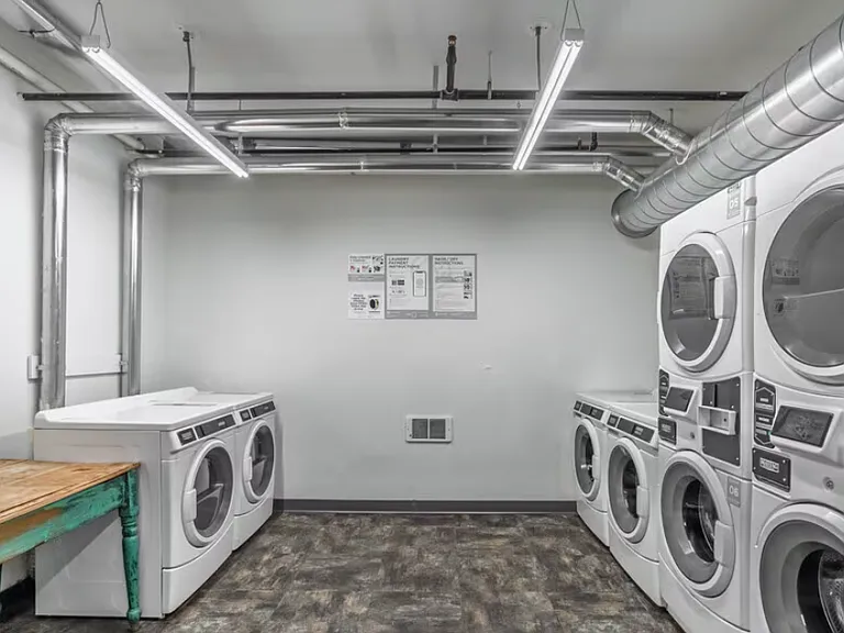 Louisa Hotel Apartments — Photo 7