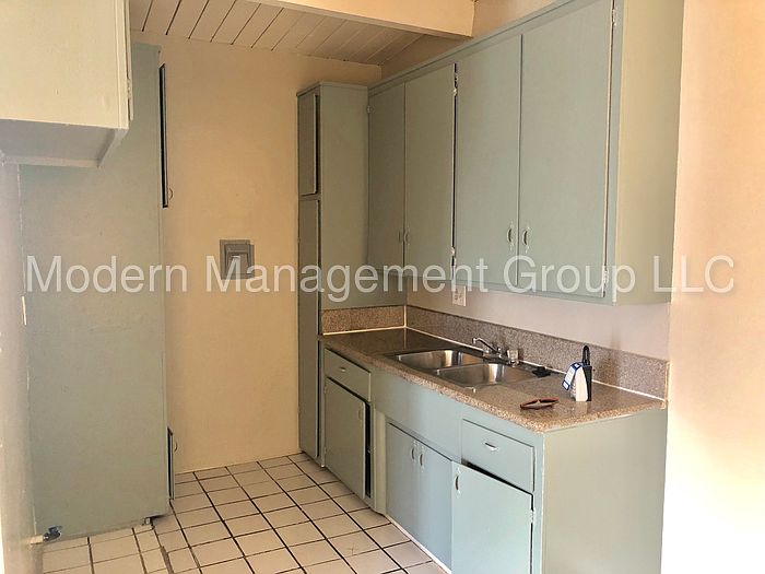 1st image of 1114 W 117th St APT 9
