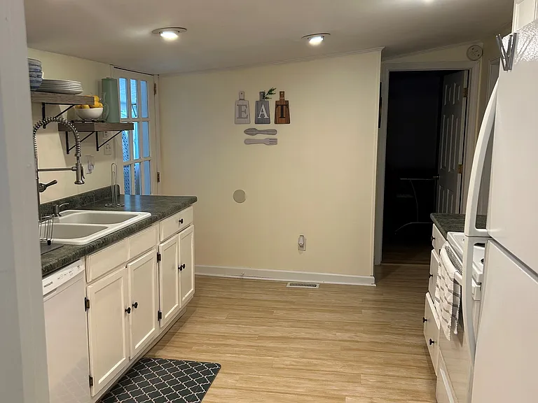 2137 Shacktown Rd — Photo 12