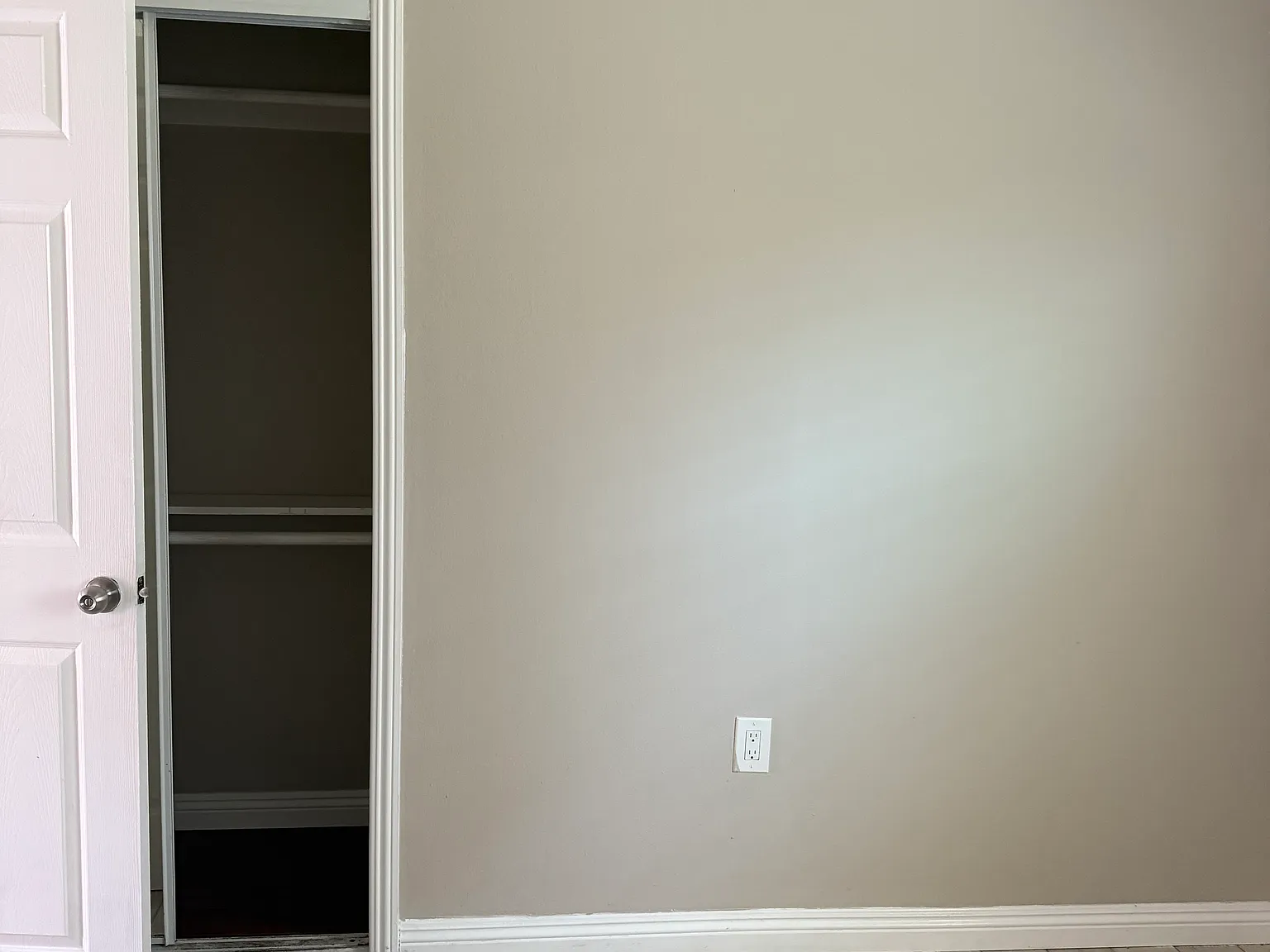 4 bed, 1300 sqft, $3,400 — Photo 4