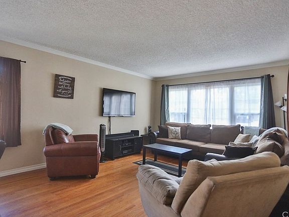 2nd image of 34335 Fairview Dr