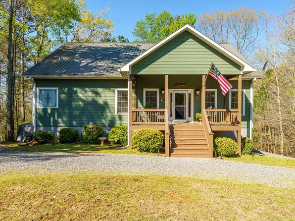 144 Monet Dr, Ellijay, GA 30540