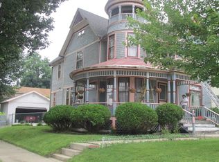 802 E New York St, Aurora, IL 60505