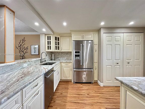2nd image of 7340 Lake Circle Dr APT 207