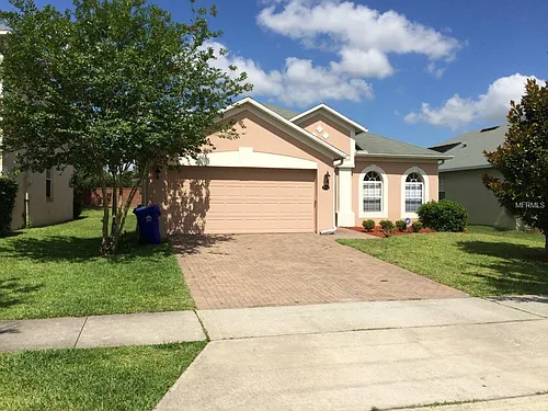 750 Home Grove Dr Photo 1