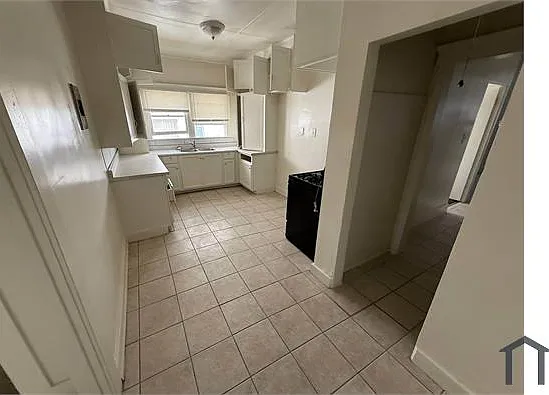 647 Linden Ave #1 — Photo 9