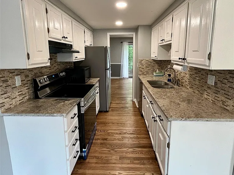 1403 Oakbrook E #93 — Photo 7