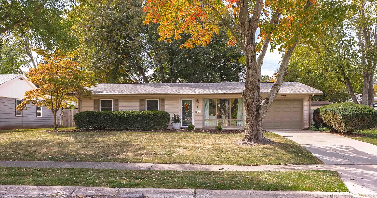 203 Rowe Dr photo 1