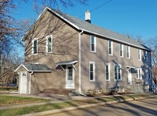 3 Oak St APT C, North Aurora, IL 60542