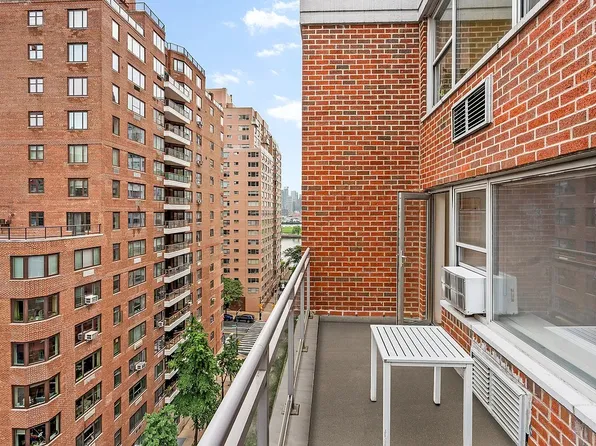 420 E 55th St, New York, NY