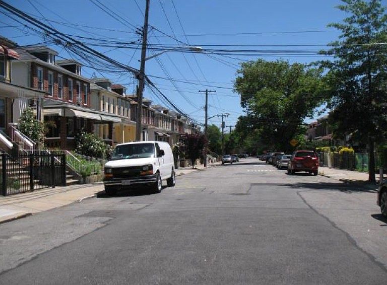 2nd image of 3249 Fenton Ave