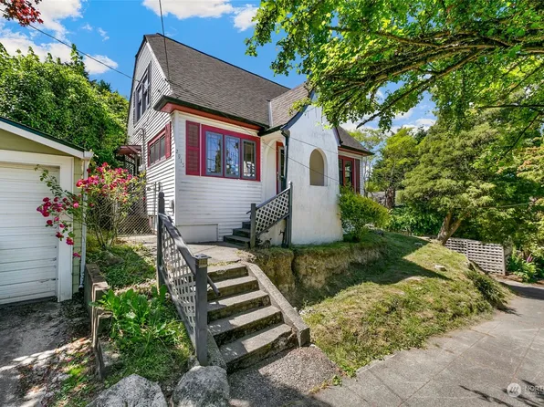 2915 E Pine Street, Seattle, WA 98122