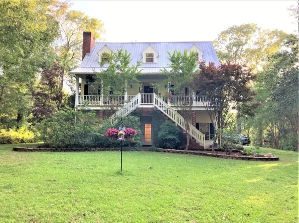 58 Stirling Rd, Natchez, MS 39120