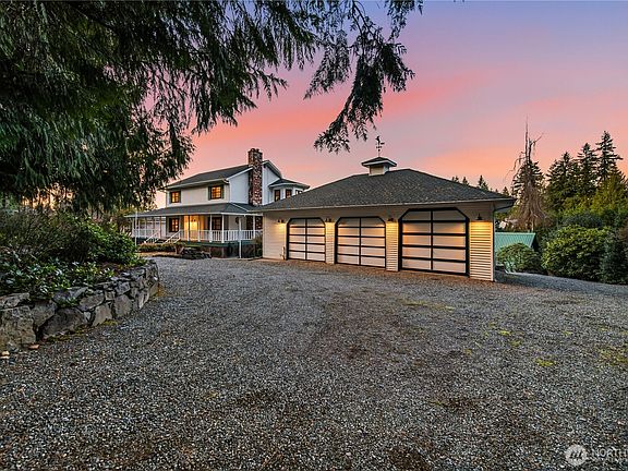 5th image of 4217 Lakeridge Drive E
