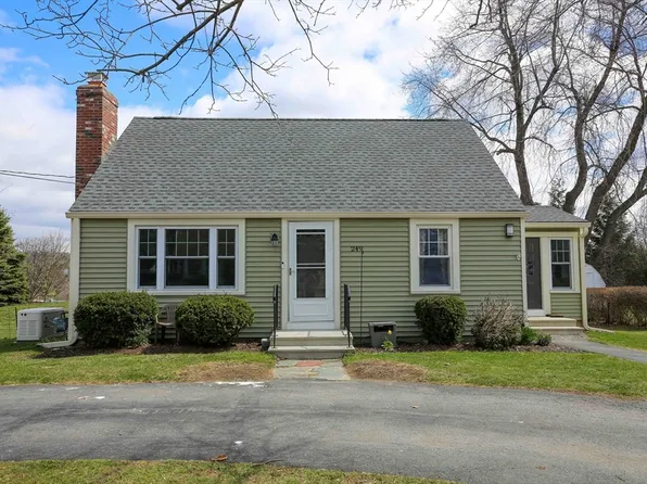 249 Pleasant St, Lunenburg, MA 01462