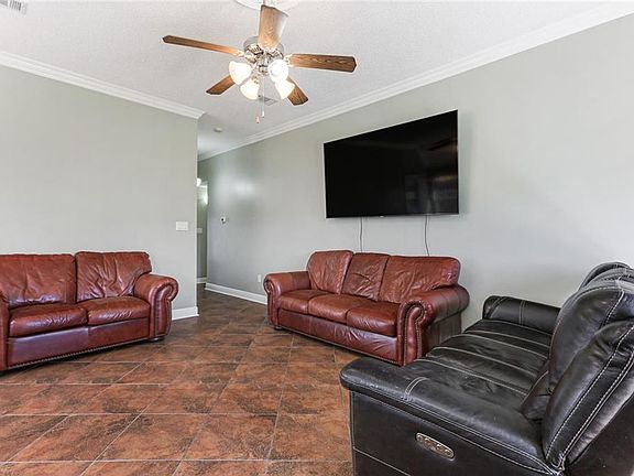 5th image of 105 Tammy Dr