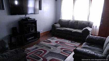 2nd image of 6637 S Karlov Ave