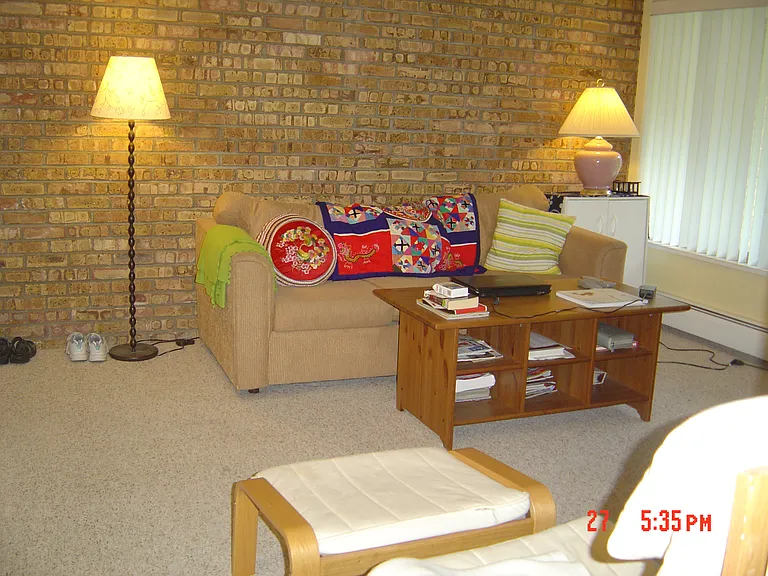 935 Dewey Ave — Photo 3