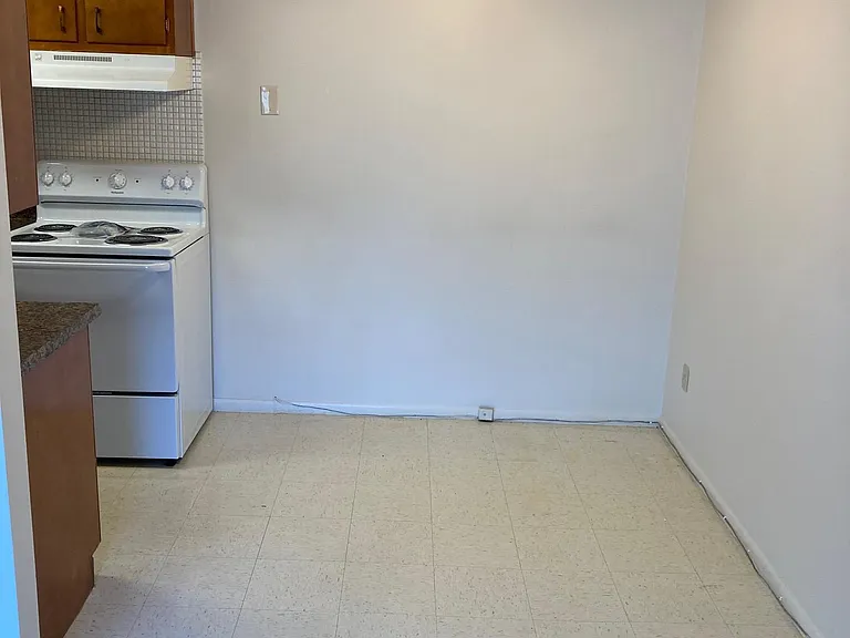 1821 Lee Rd #103 — Photo 11