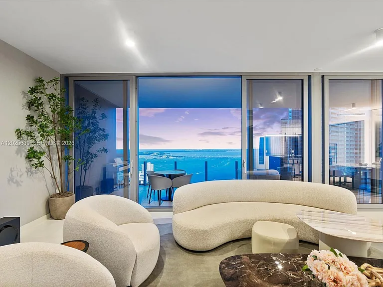 300 Biscayne Boulevard Way #4502E — Photo 4