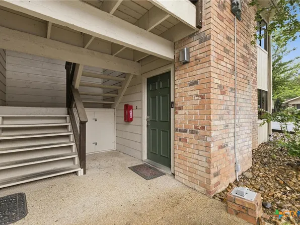 421 W San Antonio St APT A2, San Marcos, TX 78666