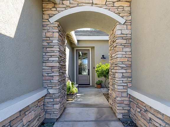 4th image of 336 Kristen Way