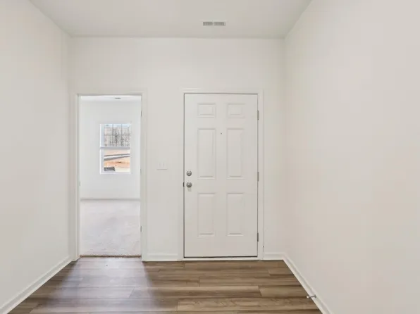 204 Blue Sky Ln, Louisburg, NC 27549