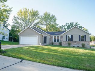 2427 Sundance Dr, O'Fallon, MO 63368