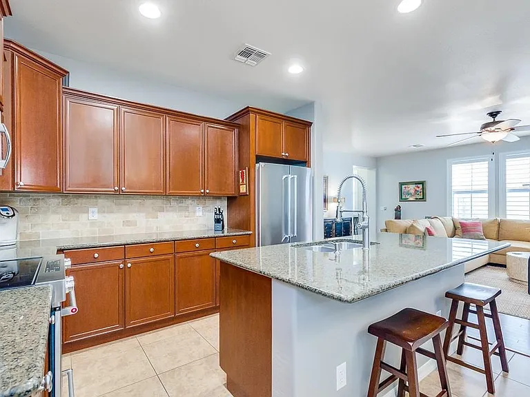 3487 E Windsor Dr — Photo 15