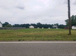 47H N End Rd, Deltaville, VA 23043