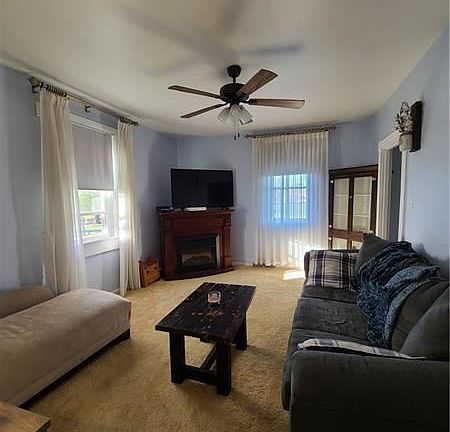 5th image of 815 Reservoir St
