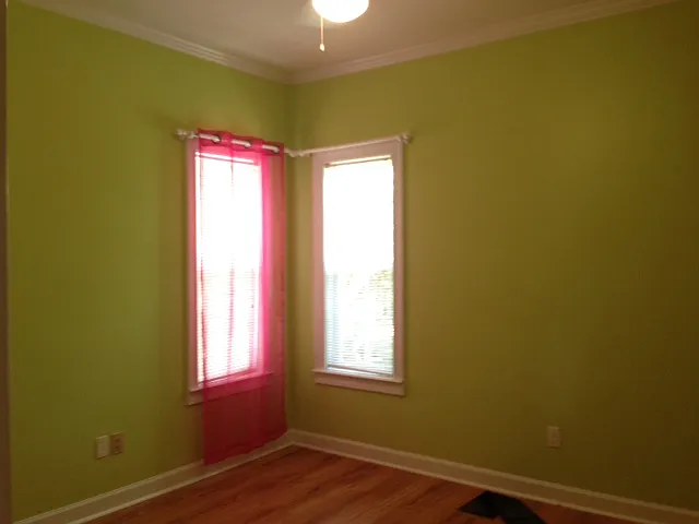 3 bed, 100 sqft, $1,550 — Photo 3