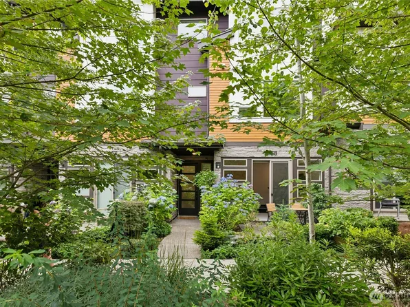 168 Whispering Lane NW, Bainbridge Island, WA 98110