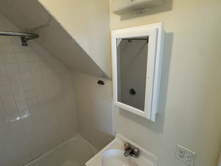 63 Washington St #1 — Photo 9
