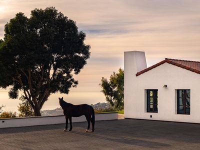 17 Crest Rd E, Rolling Hills, CA, 90274