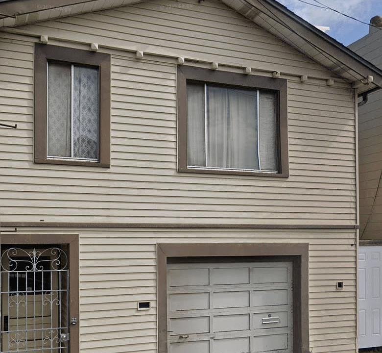 1st image of 32 Laura St
