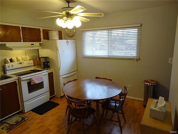 5th image of 21 Lily Ct