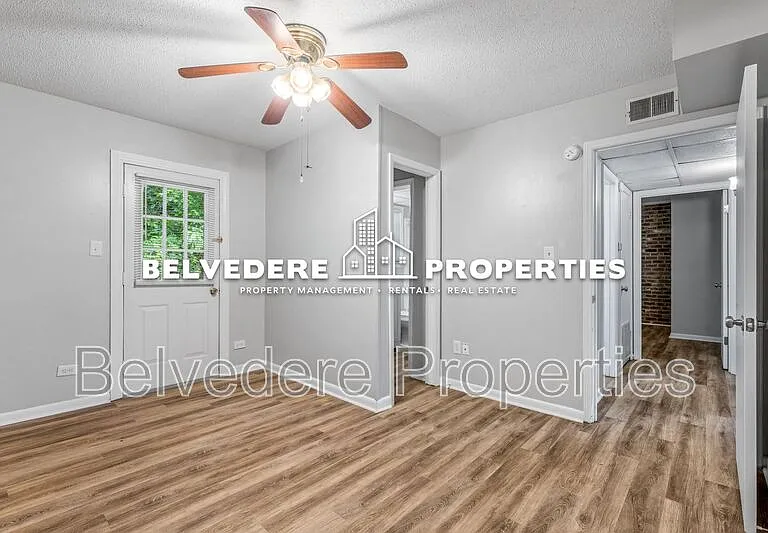 360 S Cherry St #B — Photo 14
