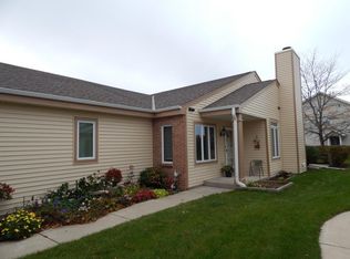 2022 Mount Vernon Dr, Waukesha, WI 53186
