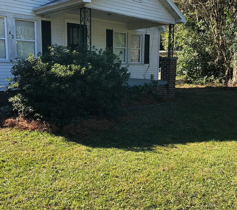 43 Brampton Rd