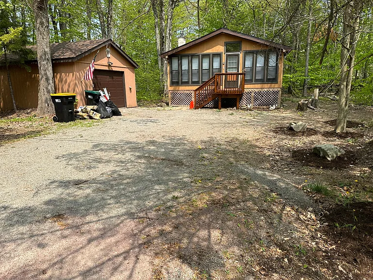 1146 Chickadee Dr — Photo 5