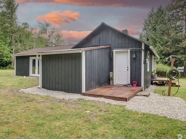 2748 El Camano St — Photo 14