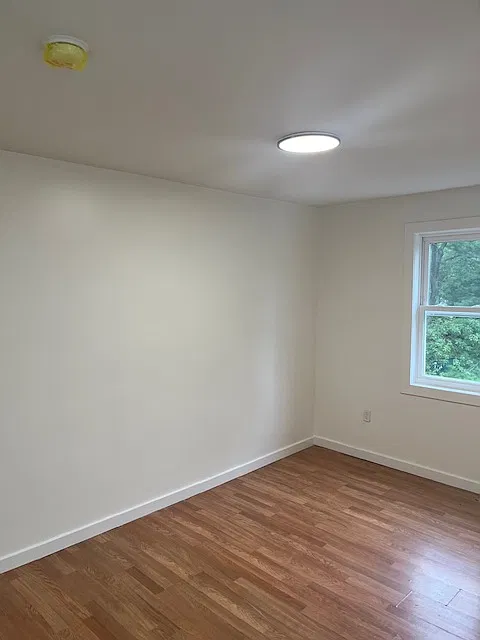 1256 North Ave — Photo 2