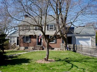 11 Swampscott Ave, Swampscott, MA 01907