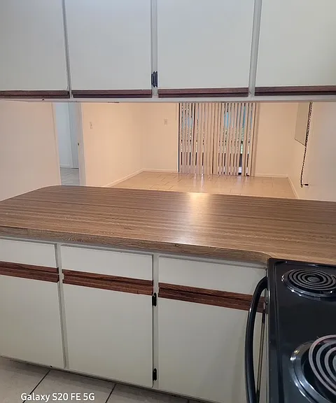 4403 Grass Ave — Photo 3
